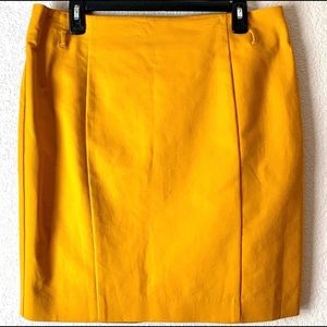 Attyre New York Mustard Yellow Pencil Skirt